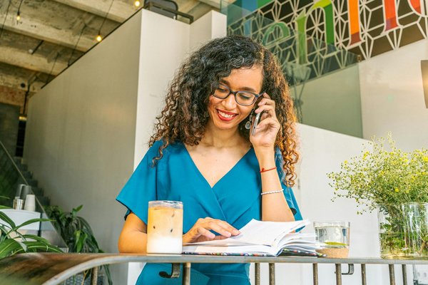 Magicien close-up et mentaliste : des expériences mémorables